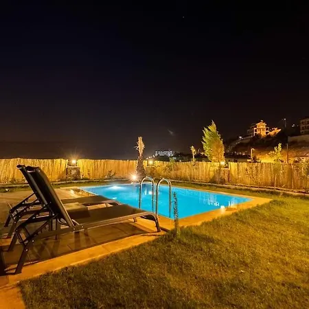Sleeps 4 Bungalow With Nature View With Private Pool - Awz 267 别墅 *