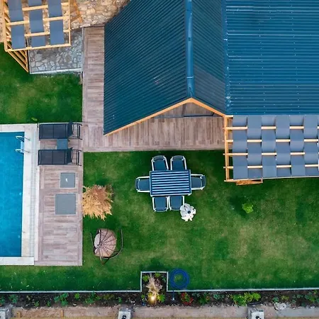 Sleeps 4 Bungalow With Nature View With Private Pool - Awz 267 Villa